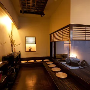Kimi Ryokan (tradycyjny japoński pensjonat lub zajazd)